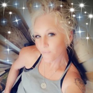 Meet your Posher, Amie